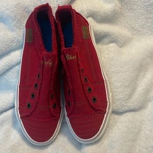 Blowfish Malibu Size 8.5 Red Laceless Shoes Sneakers